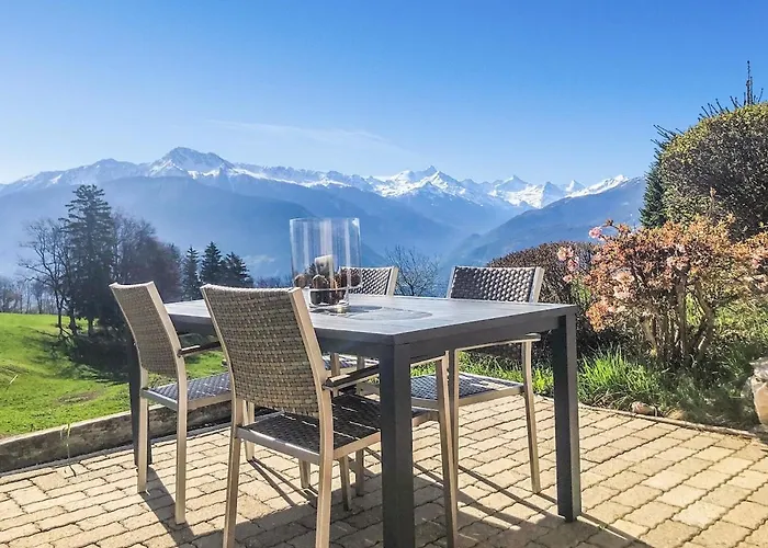 Mirador Alpine Horizon -crans Montana- Swiss Alps 木屋 *